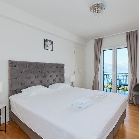 Villa Vista Azzurra ติวัต ภายนอก รูปภาพ
