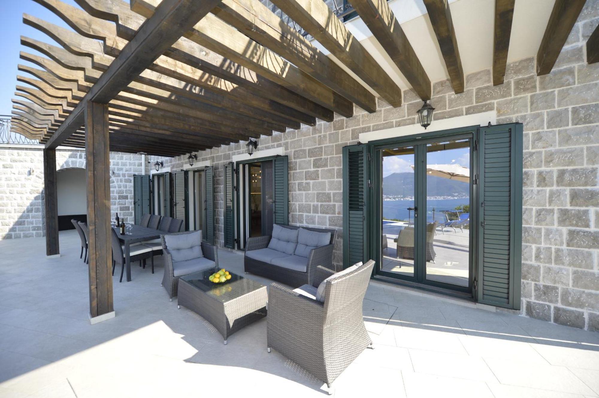 Villa Vista Azzurra ติวัต ภายนอก รูปภาพ
